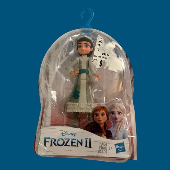 NIP Disney Frozen 2 Honeymaren Figure Hasbro Damaged Package Figure Excellent A1 - Picture 4 of 8